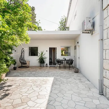 Oasis - Zf Hvar Апартаменти