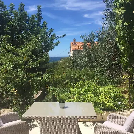 Oasis - Zf Hvar Апартаменти *